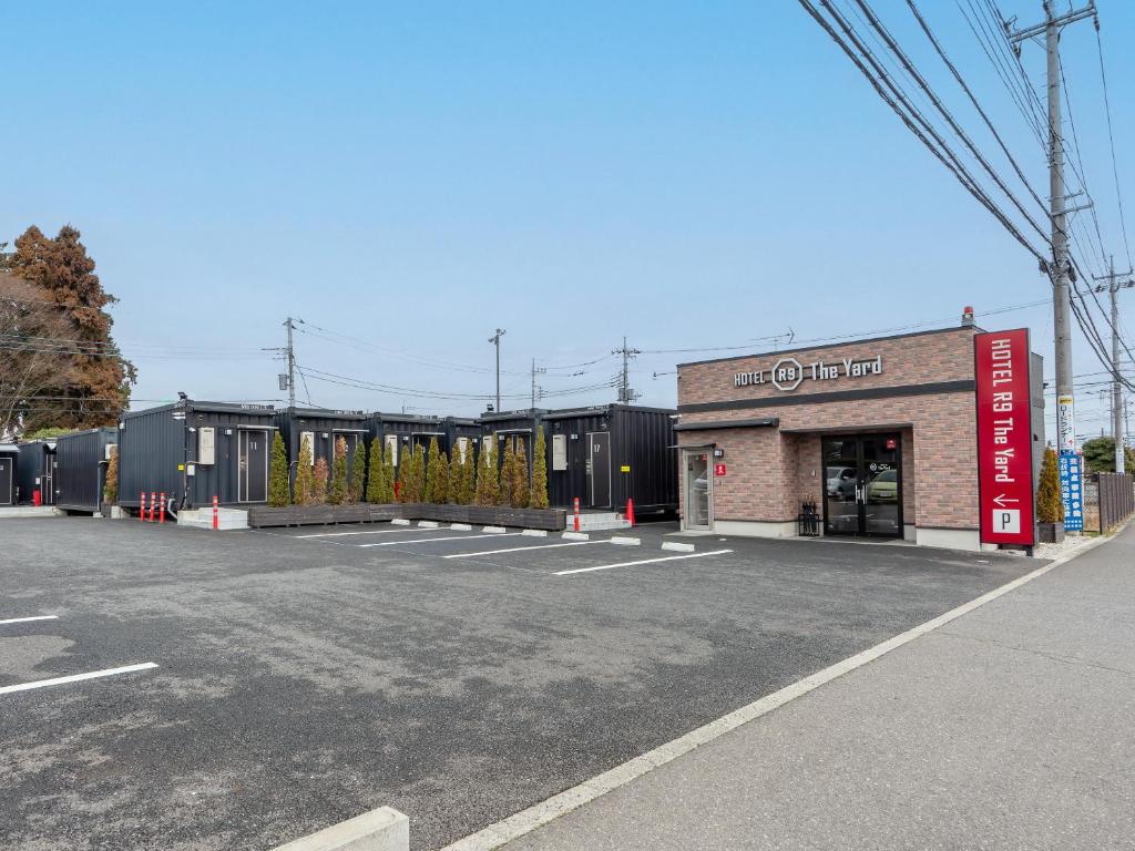 HOTEL R9 The Yard Mokainter photo 1