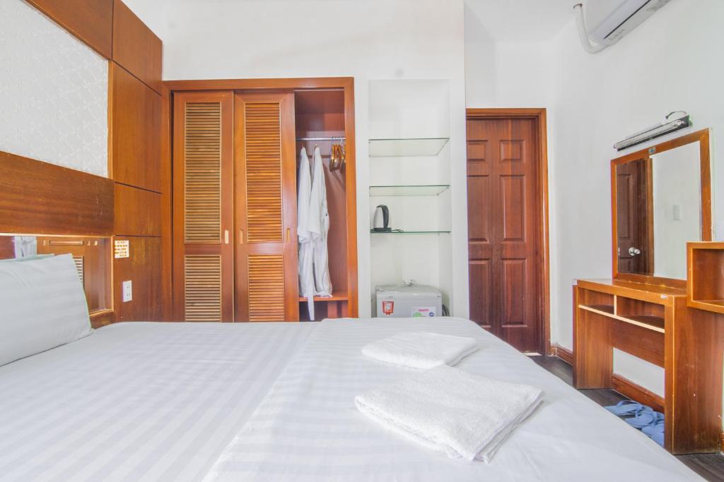 Ngọc Tùng Hotel