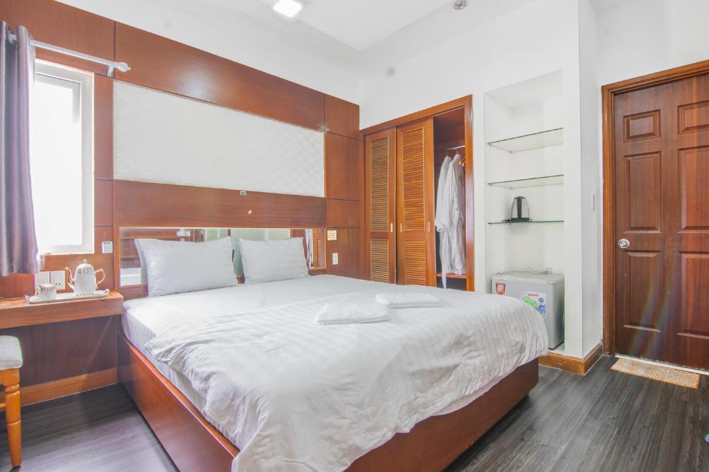Ngọc Tùng Hotel