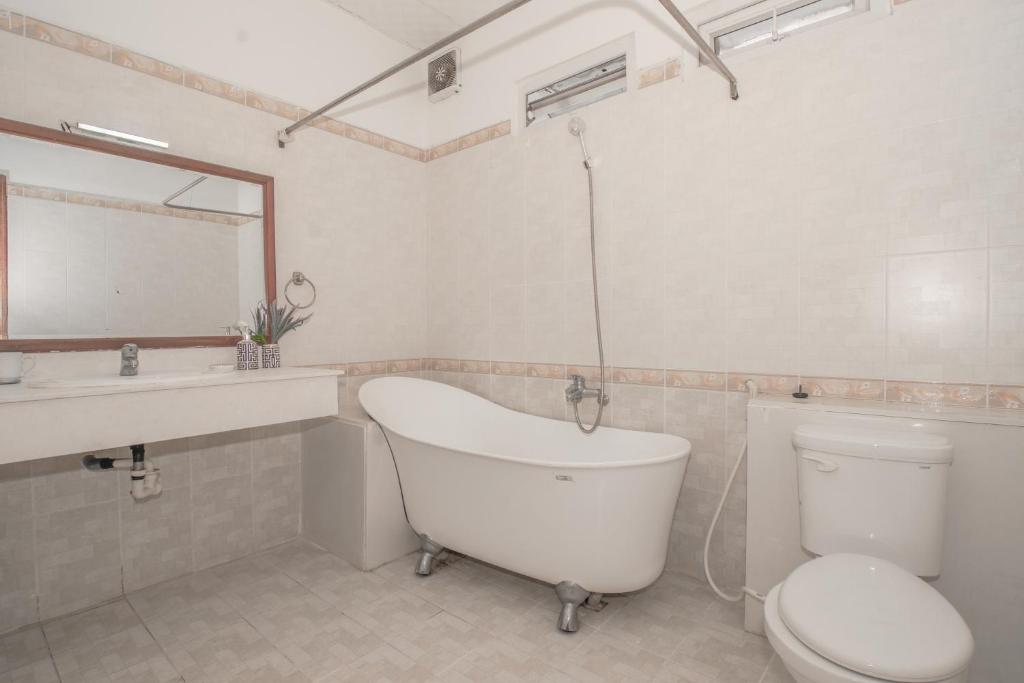 Ngọc Tùng Hotel