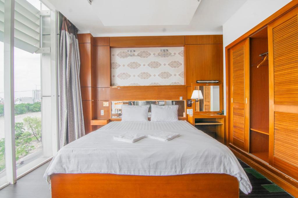 Ngọc Tùng Hotel