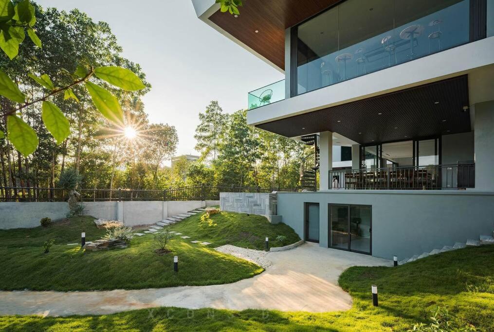 Lala Villa Ba Vì 1.000m² - View Hồ, Bể Bơi Riêng