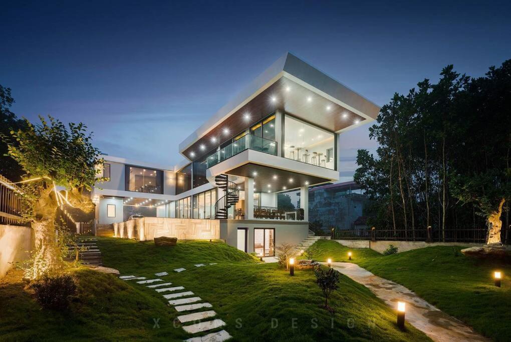 Lala Villa Ba Vì 1.000m² - View Hồ, Bể Bơi Riêng