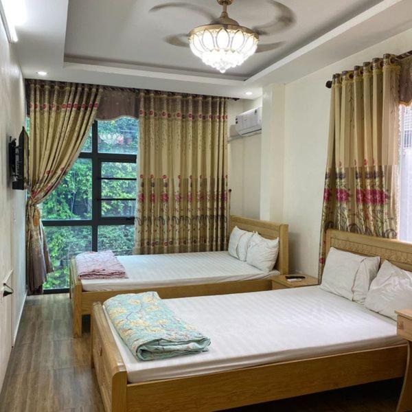 Thanh Bình - ngõ 54 Tôn Thất Tùng - by Bay Hostel