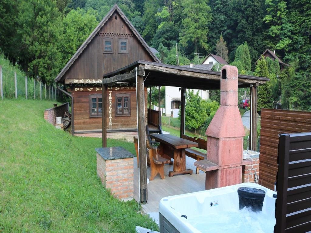 Tradicionalna zagorska drvena kuća Stara murva photo 2