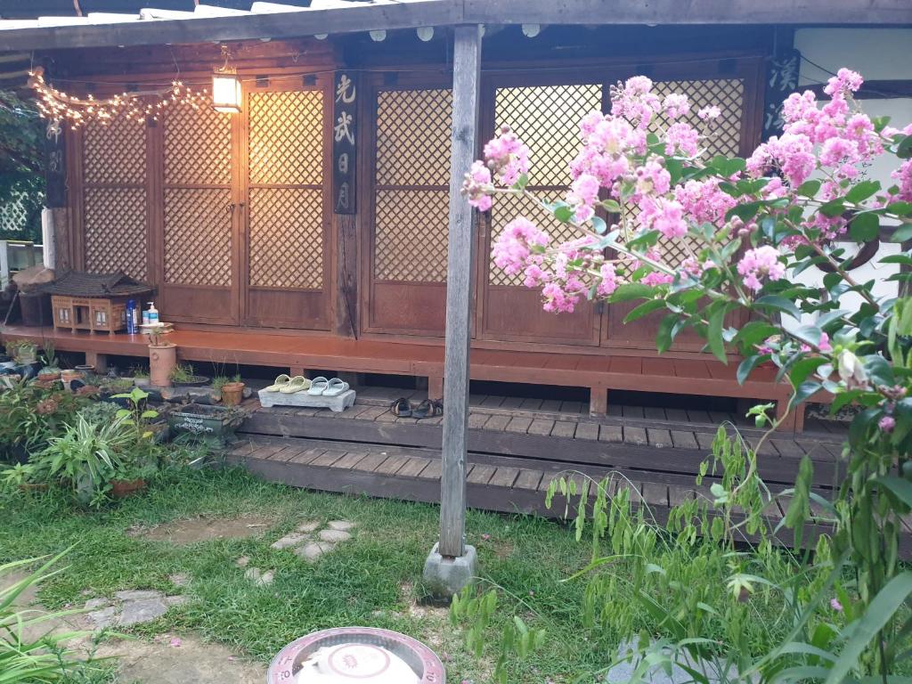 Gugangjae Hanok Stay photo 1