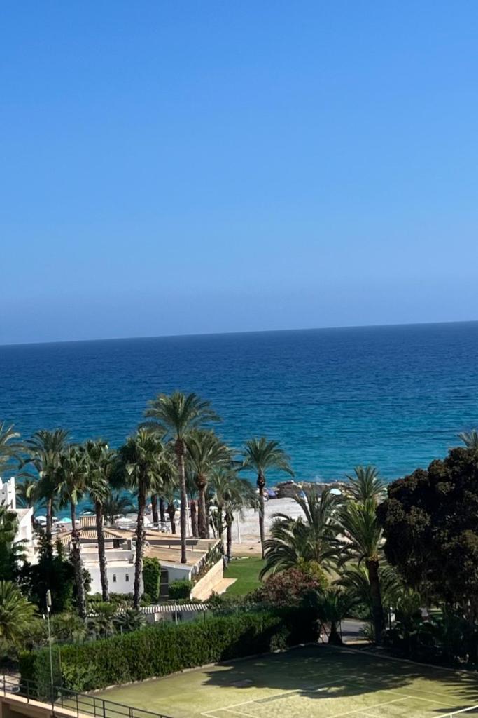 Modern apartment sea view with private jacuzzi photo 1