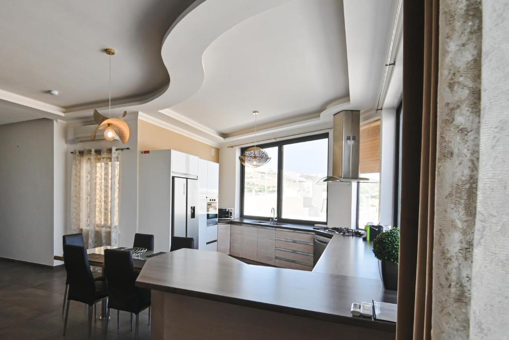 Millennium Penthouse with private Hot Tub Gozo photo 3