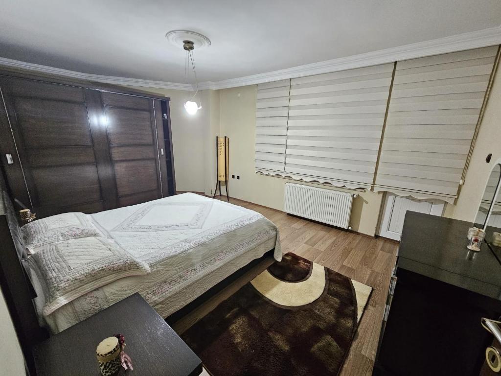 Villa surrounded by nature photo 3