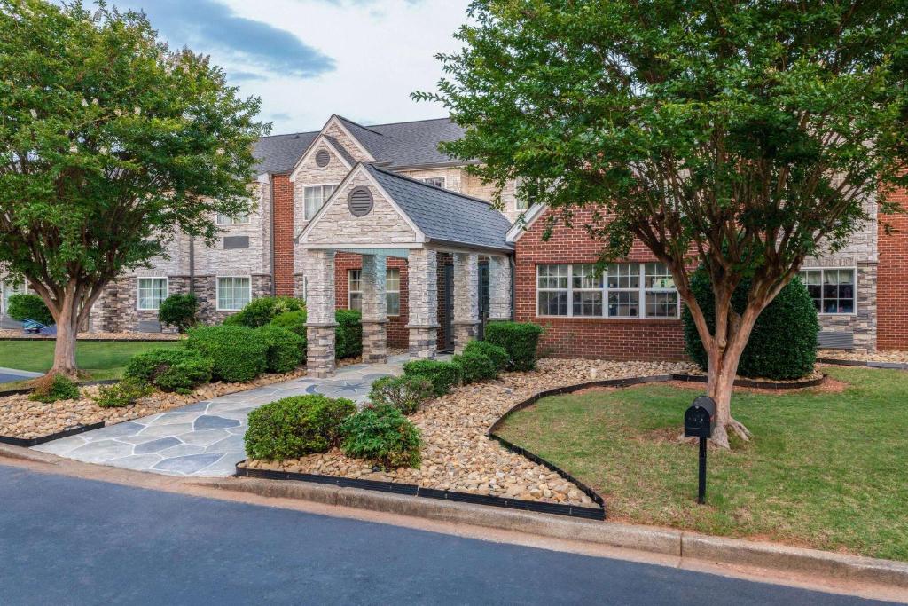 Microtel Inn by Wyndham Spartanburg Duncan photo 1