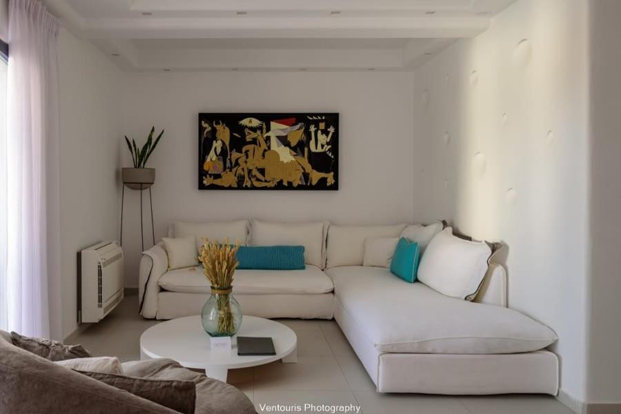 Beautiful Santorini Villa 3 Bedrooms Villa Phos Private Pool and Lovely Sea View Exo Gialos photo 3
