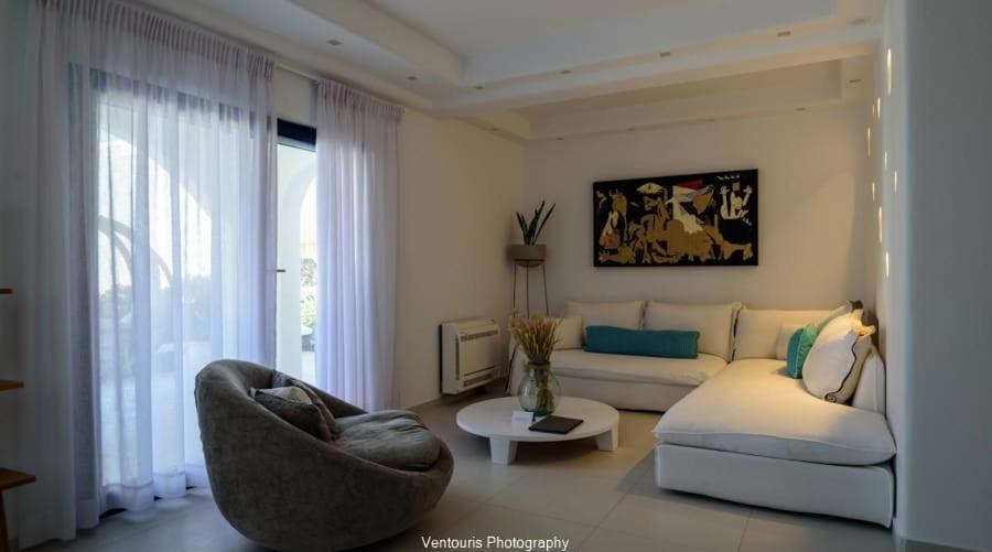 Beautiful Santorini Villa 3 Bedrooms Villa Phos Private Pool and Lovely Sea View Exo Gialos photo 4