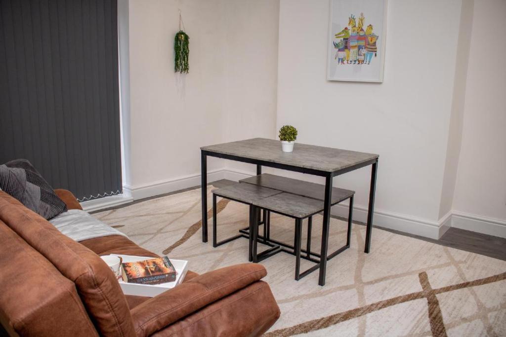 Charming Central Room photo 3