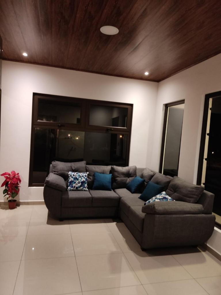 LA CASA BOQUETE