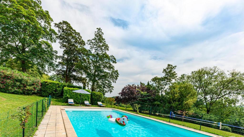 Villa de 9 chambres avec piscine privee terrasse amenagee et wifi a Castelmoron sur Lot photo 4