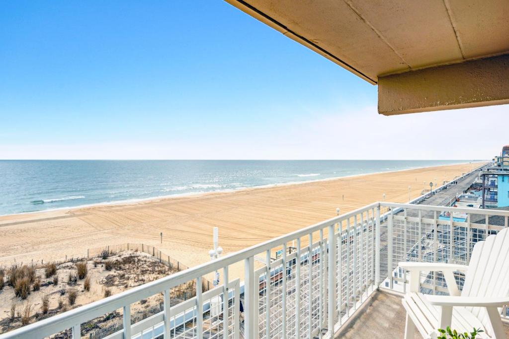 Dunes Suites Oceanfront image