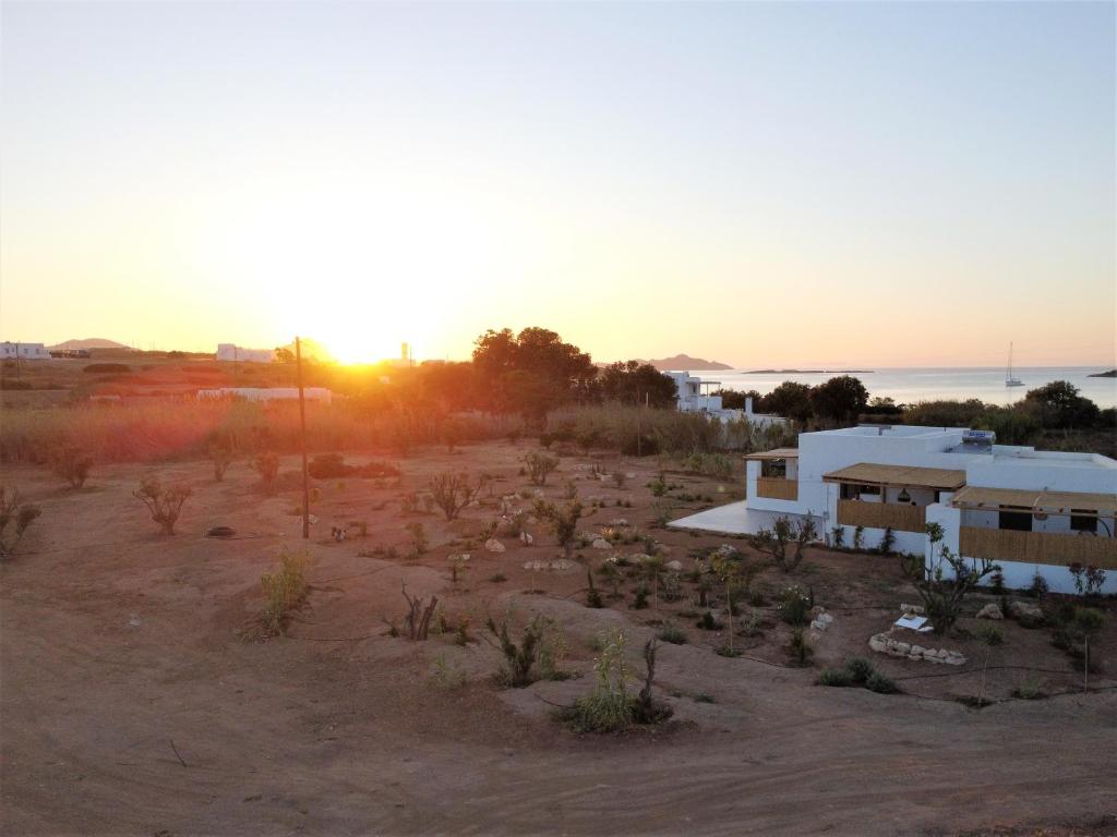 SeeTheSea Brand new luxury property for 4 guests by the Sea! photo 1