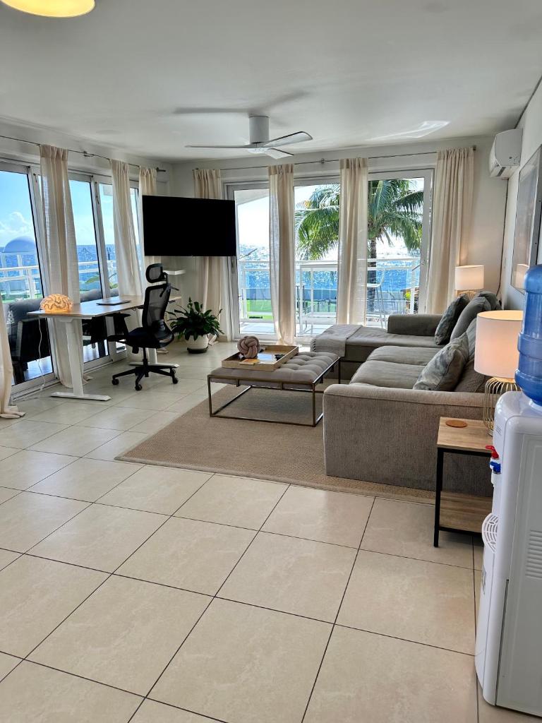 Maho Beach Hideaway Lux 1BR next to The Morgan Resort photo 1