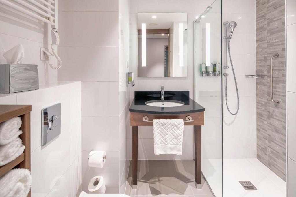 Hampton By Hilton Warsaw Mokotow Room Type - KING ROOM