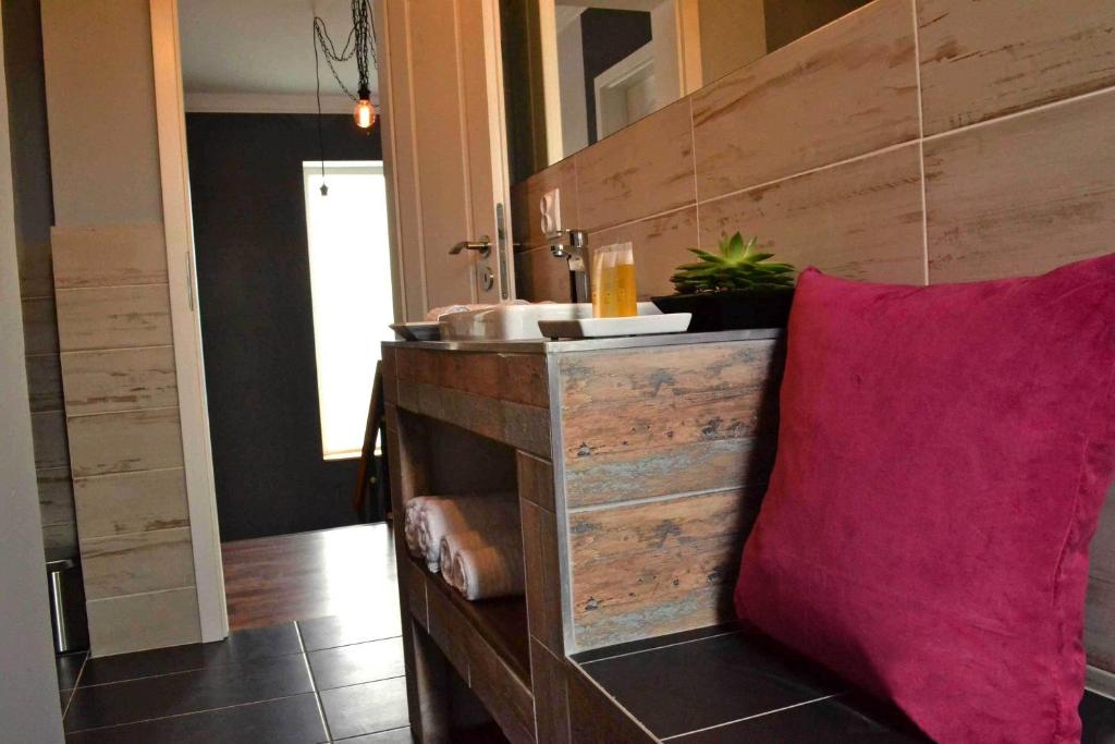 Апартаменты (Двухуровневые апартаменты с 2 спальнями), JN Boutique Apartments