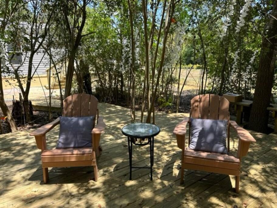 Casita Baytown: Private 2/1 with large deck! photo 3