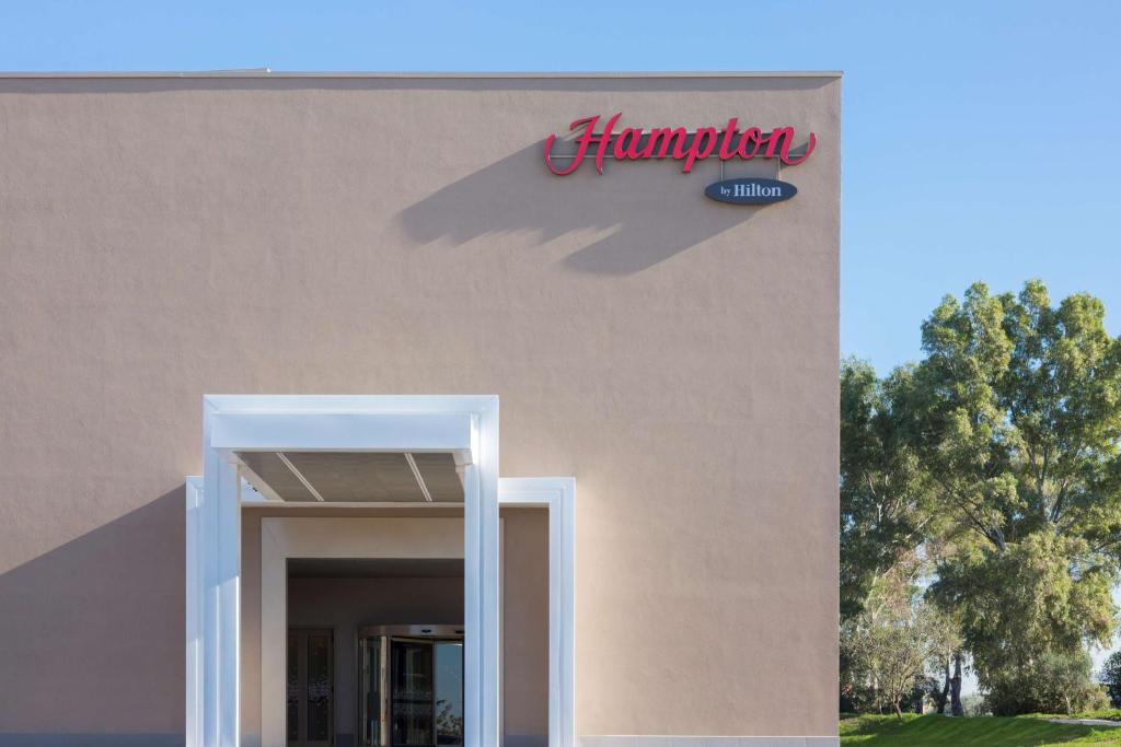 Hampton By Hilton Rome East photo 1