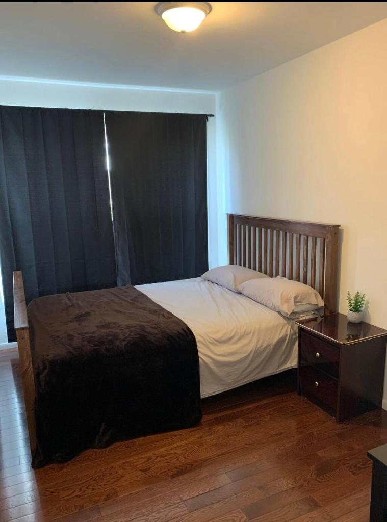 Self contained 2 level apartment with 4 bdrms & 2 bathroom photo 2