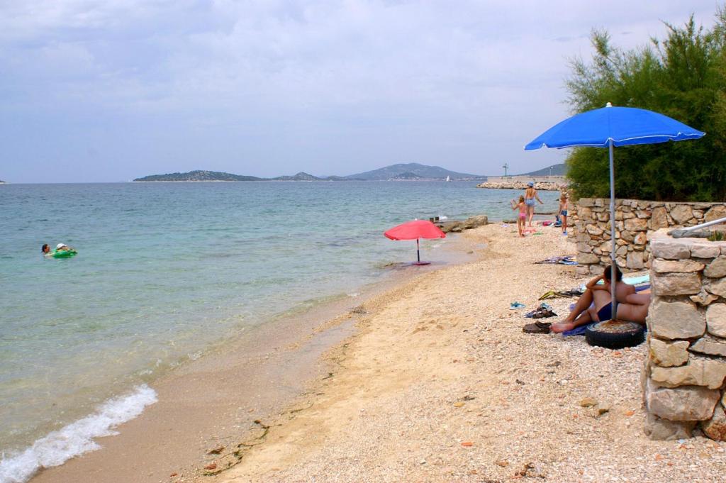 Apartments by the sea Sepurine, Prvic - 4238 photo 2