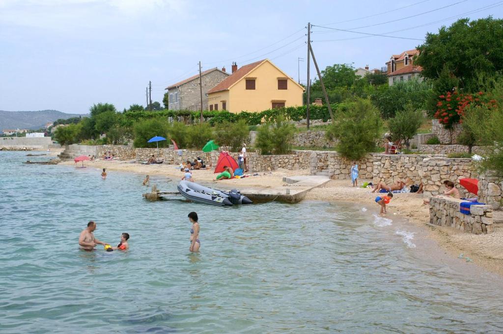 Apartments by the sea Sepurine, Prvic - 4238 photo 4