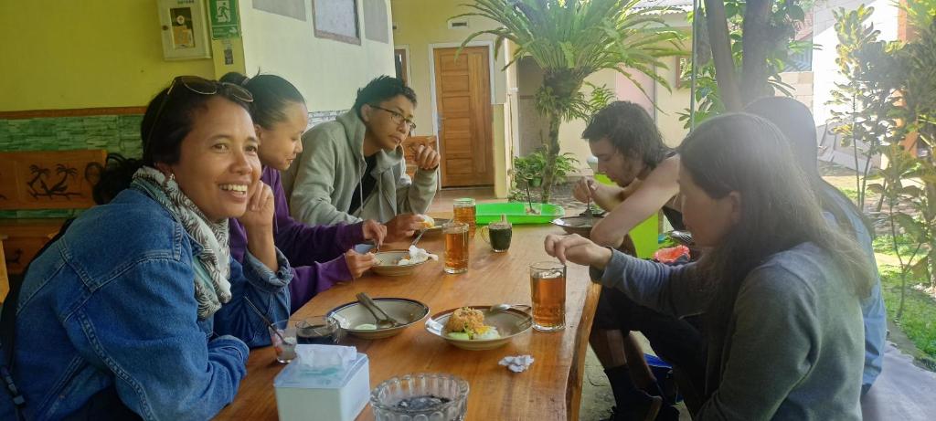 FAREL HOMESTAY KAWAHIJEN photo 2