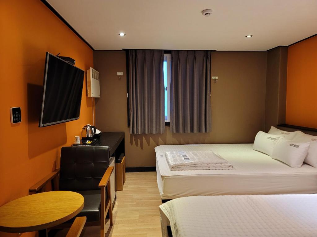 Foxy Hotel photo 3
