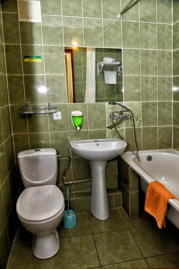 Green City Hotel photo 1