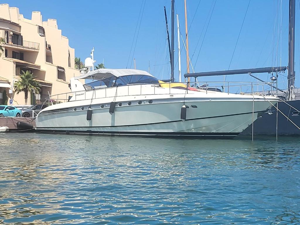 Hébergement Yacht photo 3