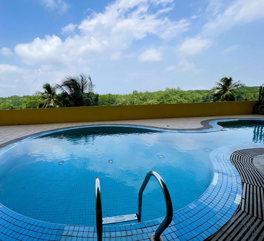 Dindings Pantai Desair Apartment By DPD