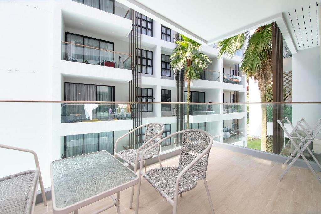 2BDR Apartment near Surin beach #302 photo 1
