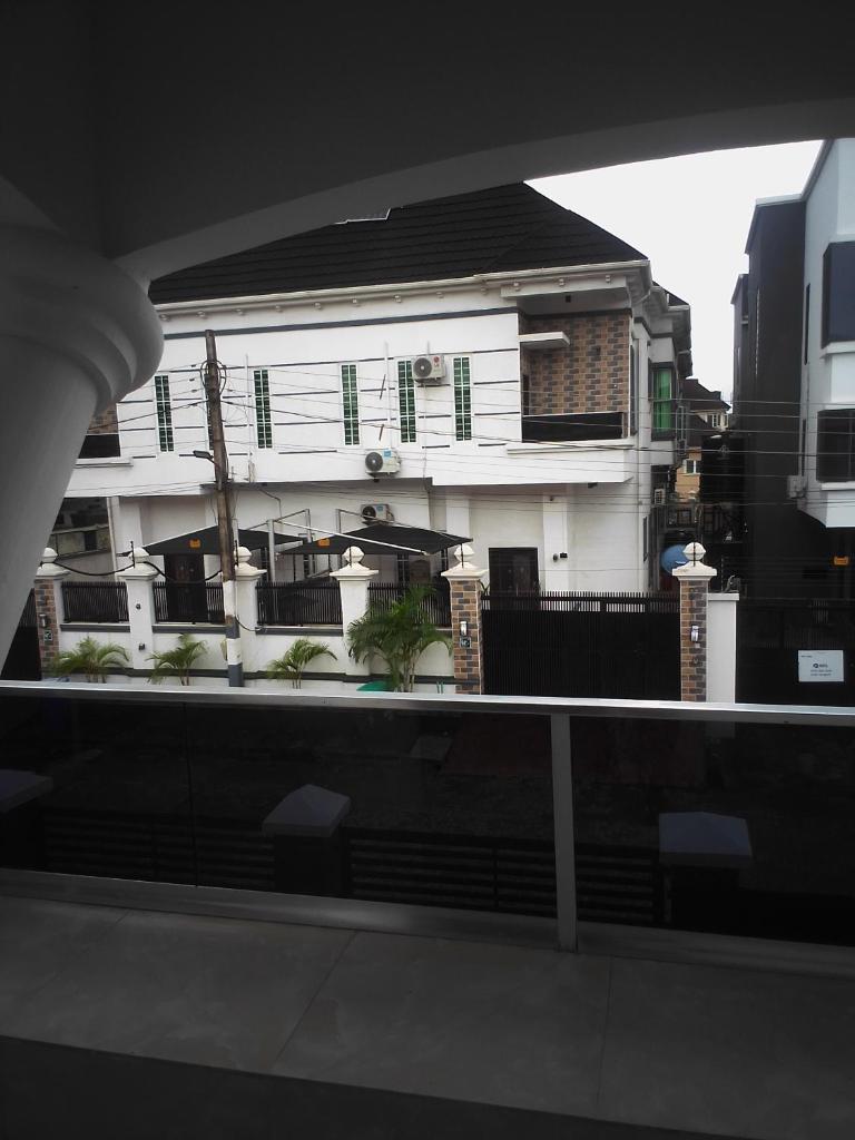 DARIS LUXURIOUS photo 2