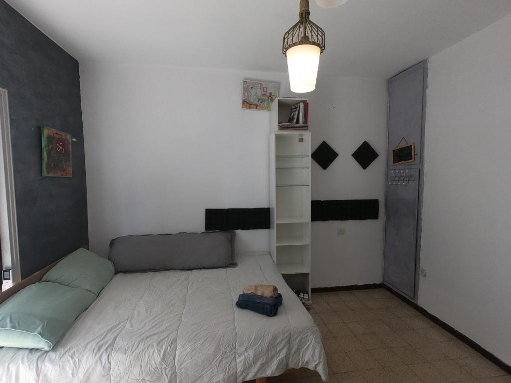 Cozy room with balcony near TLV photo 2