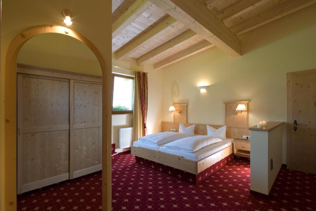 Двухместный (Улучшенный двухместный номер с 1 кроватью), Hotel Bergland