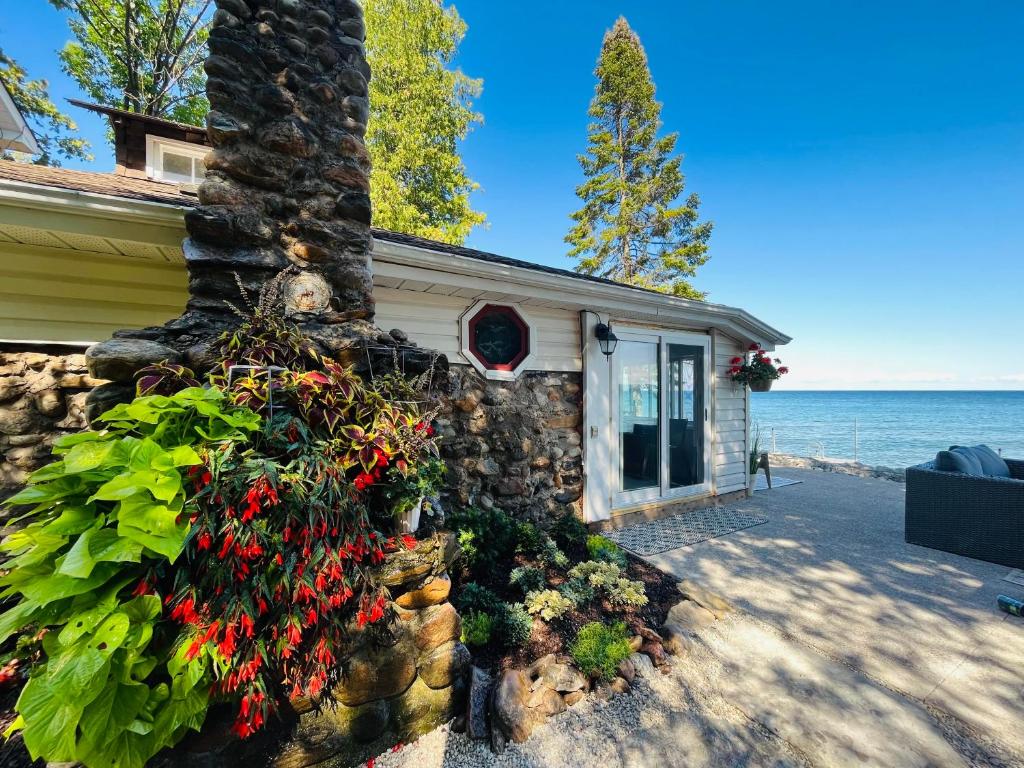 Inn the Cedars photo 2