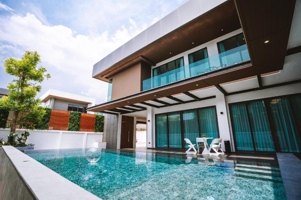 Minho Villa Luxury Pattaya