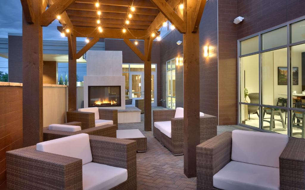 Hilton Garden Inn Boise Downtown image