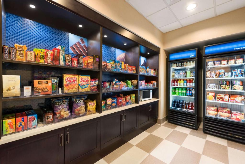 Hampton Inn & Suites Corpus Christi, TX photo 4