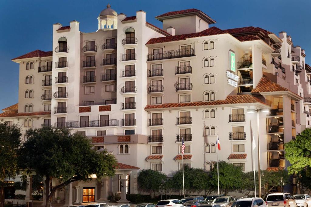 Embassy Suites Dallas - DFW International Airport South photo 1