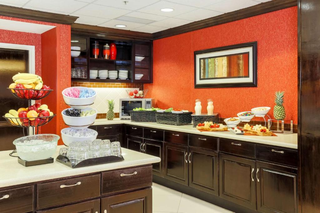 Homewood Suites by Hilton Lawton photo 4