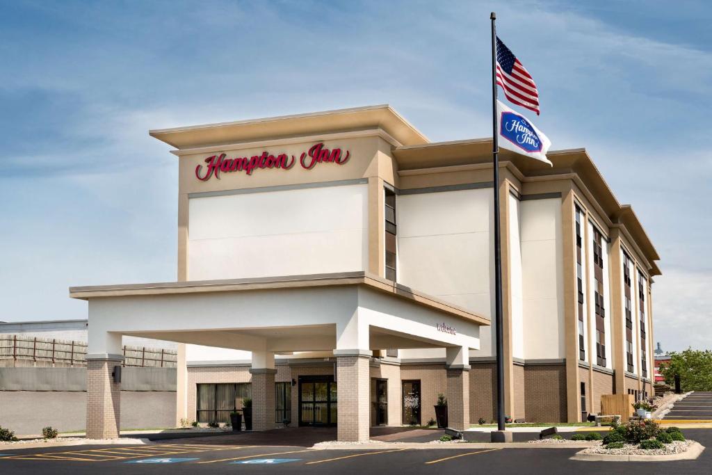 Hampton Inn St. Joseph photo 1