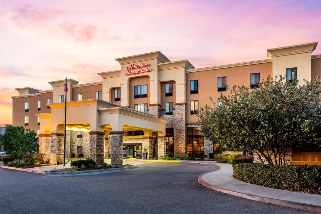 Hampton Inn & Suites Sacramento-Elk Grove Laguna I-5 image