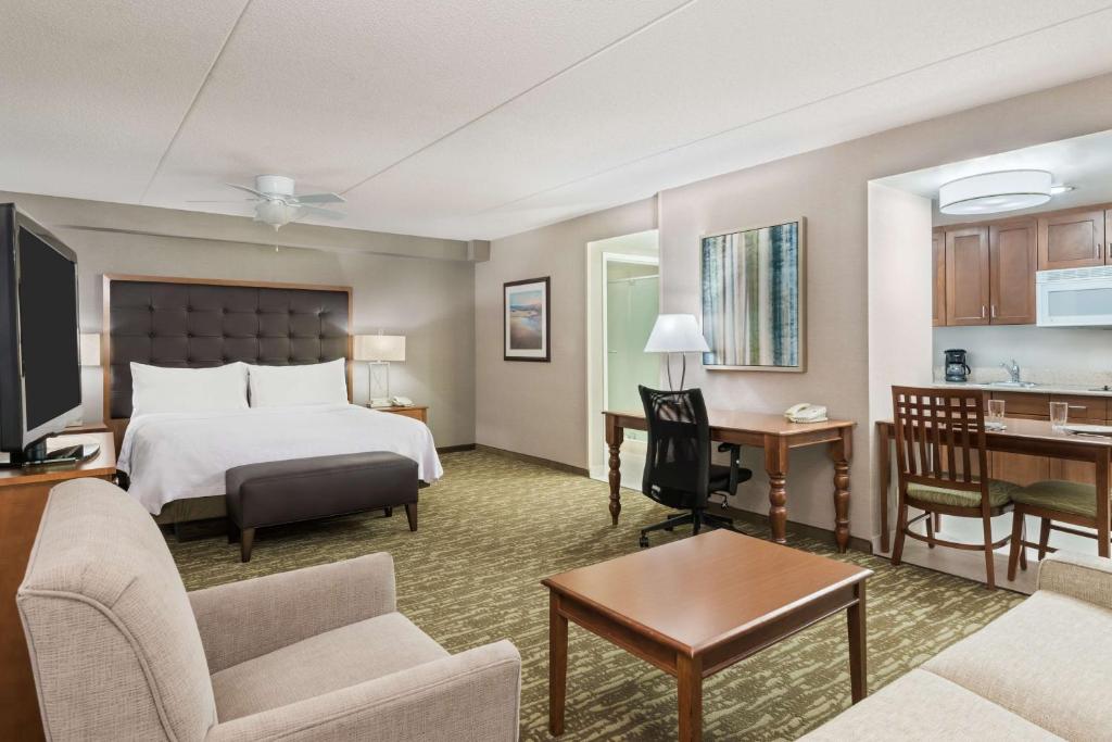 Homewood Suites by Hilton Holyoke-Springfield/North image