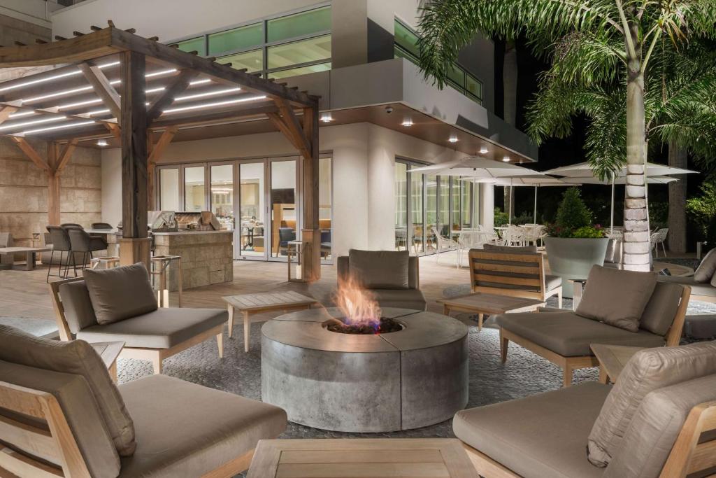 Homewood Suites by Hilton Sarasota-Lakewood Ranch photo 1