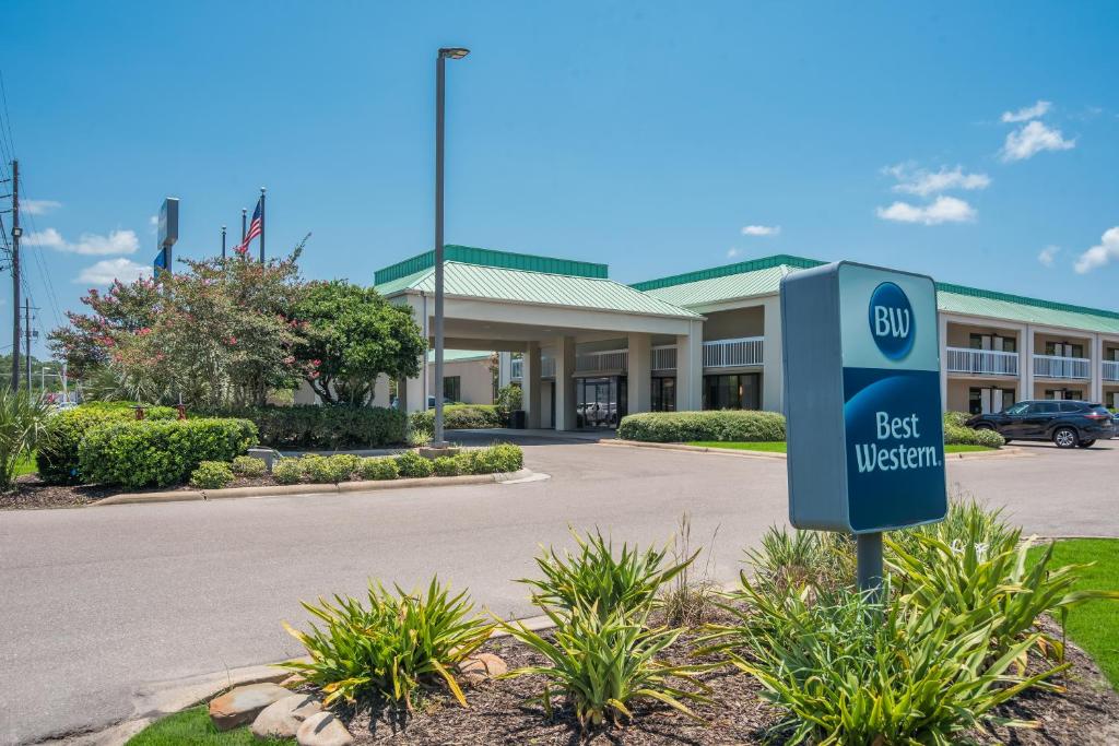 Best Western Flagship Inn image