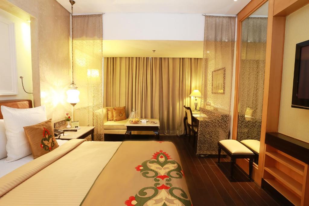 Двухместный (Standard Double Room -  Early Check-In & Late Check-Out: Subject to Room Availability.,  20% Discount on food and Soft Beverage), The Ashok, New Delhi